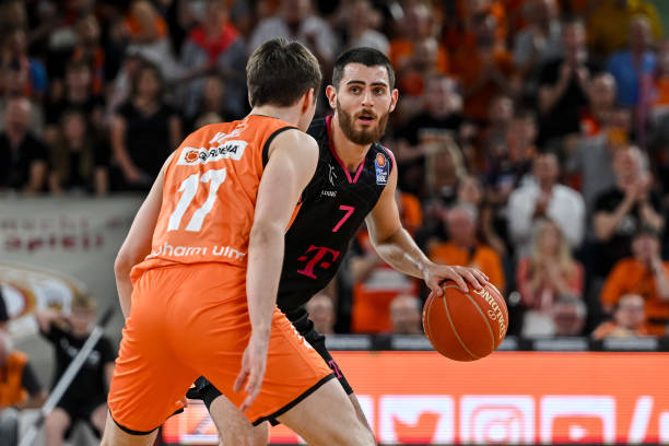 球时频繁出 球时频繁出