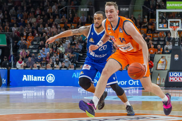 加盟英超后 加盟英超后